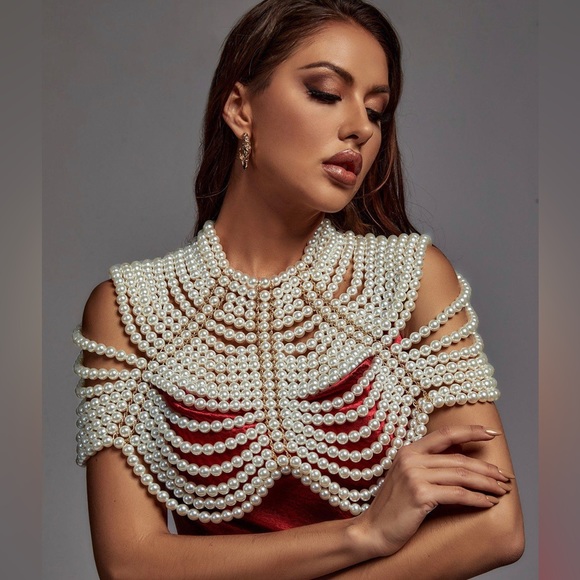 Bella: Pearl Me Up Top - Picture 5 of 8